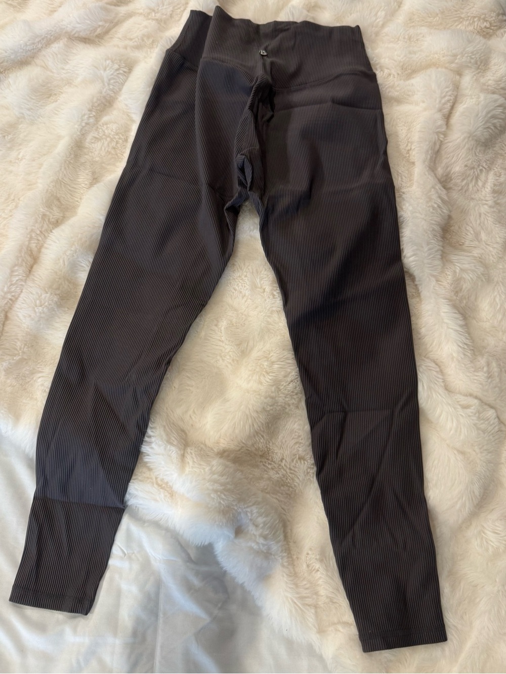 Buffbunny material girl gray ribbed leggings